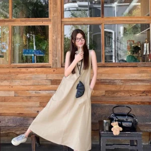 เดรสเกาหลียาว แขนกุดมินิมอล